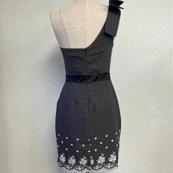 NWT Ddeadstock 2000s Bellissima One Shoulder Bow Embroidered Cotton Dress - Picture 5 of 5